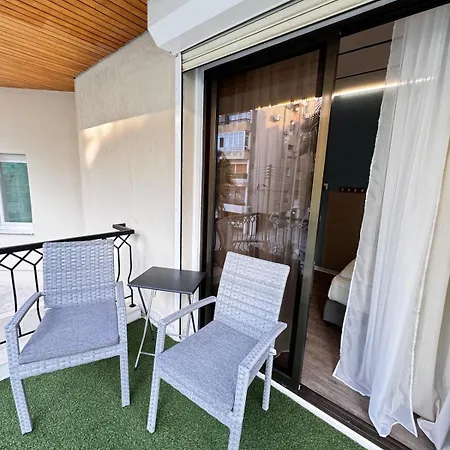 Modern 8 Balcony Kitchenette Bathroom アパート リマソール