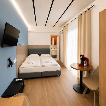 Апартаменты Modern 8 Balcony Kitchenette Bathroom
