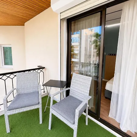 Modern 8 Balcony Kitchenette Bathroom Διαμέρισμα *