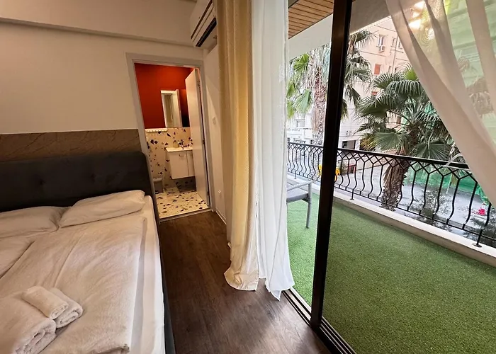 アパート Modern 8 Balcony Kitchenette Bathroom リマソール