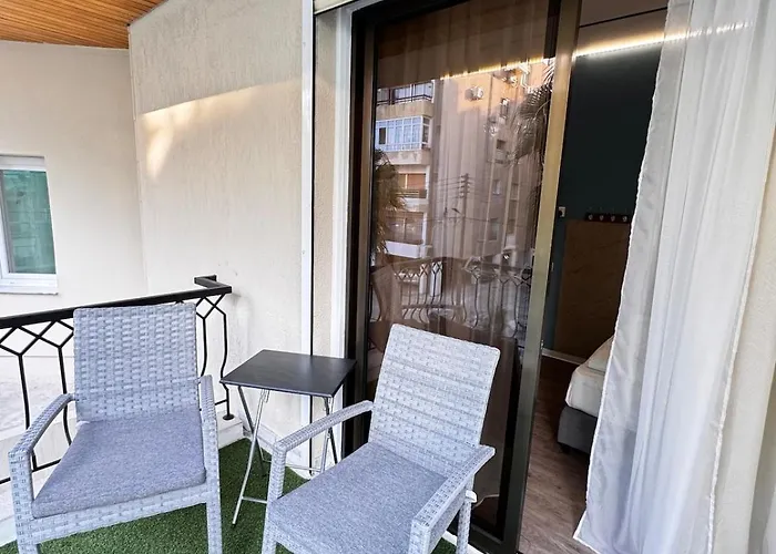 Modern 8 Balcony Kitchenette Bathroom アパート リマソール