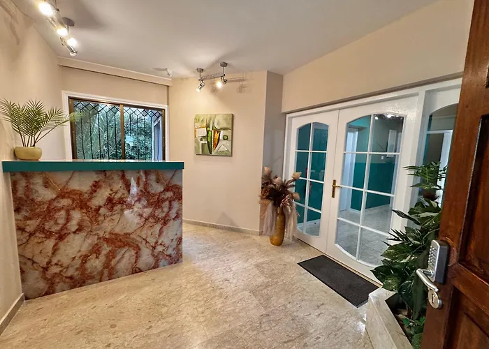 Modern 8 Balcony Kitchenette Bathroom アパート *